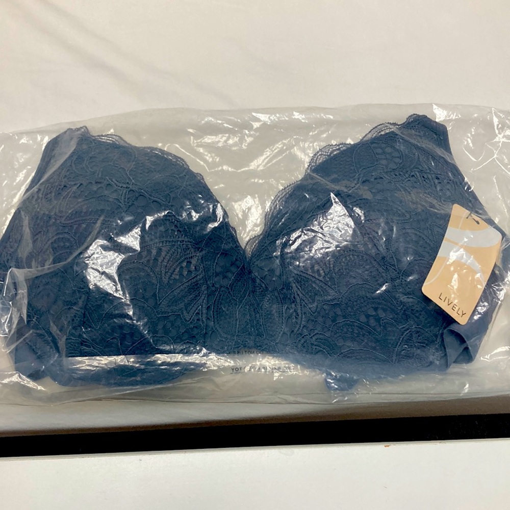 NWT Lively Bra